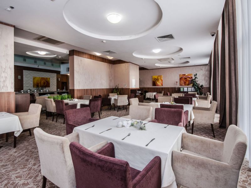 Отель "Omega Sirius" / "Омега Сириус"